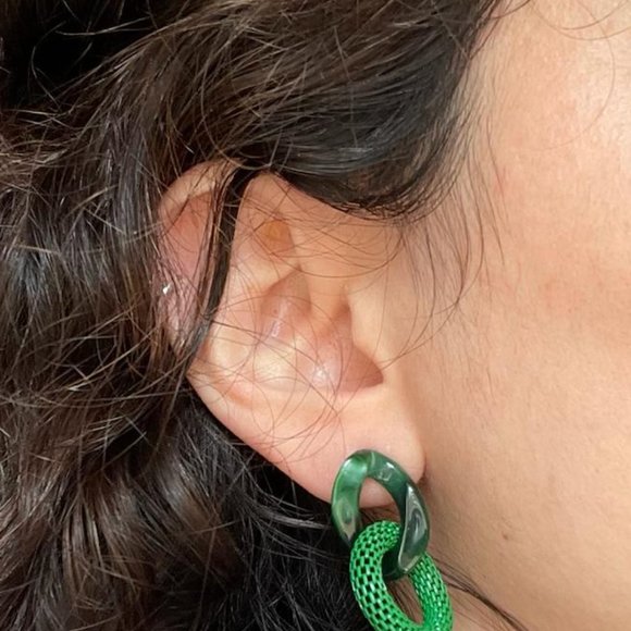 Green Acrylic earrings - Picture 4 of 5